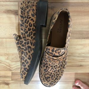 Artisian by Zigi leopard print loafers